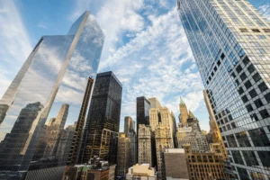 Ampyr-New-York_iStock-506760204_NY-scaled-1-1-300x200
